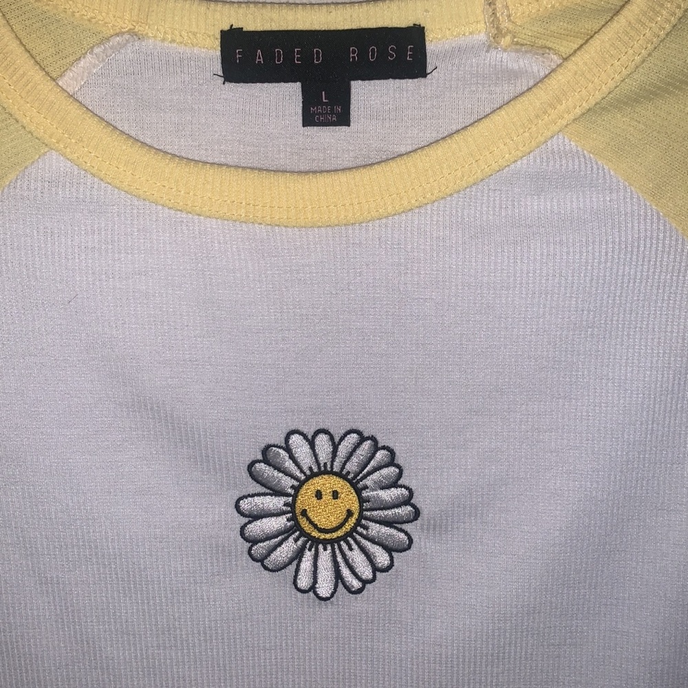 Daisy Baseball Tee - Picture 3 of 3